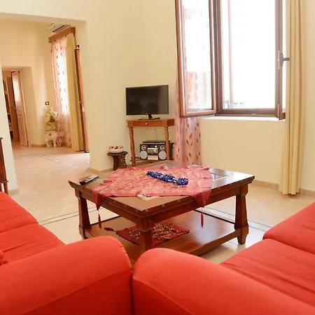 Vila Classical Archontiko D&m